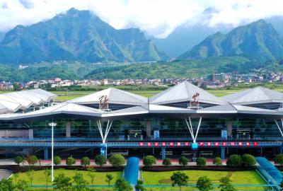 3月30日起！張家界機(jī)場(chǎng)夏秋航班時(shí)刻正式生效！美麗張家界，即將迎來(lái)旺季！